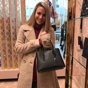 Meet your Posher, Lindsey